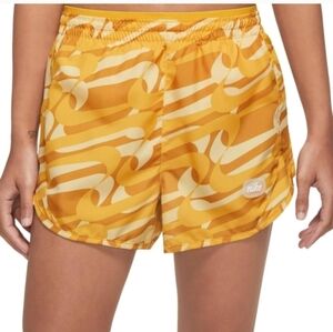 Nike Athletic Shorts Womens LARGE